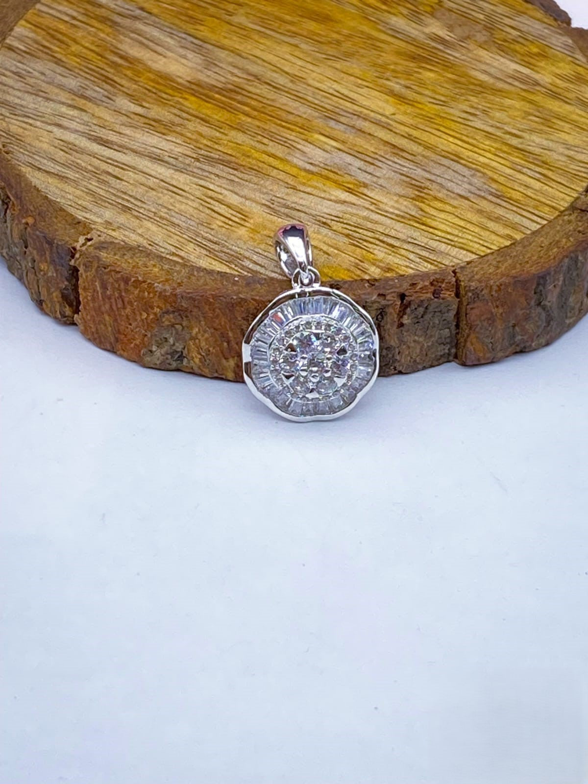 Round-shaped Pendant - TA2769R